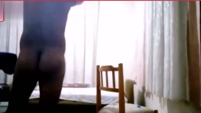 Evli Karıyı Sikip Gizlice Porno Videosu Çekiyor